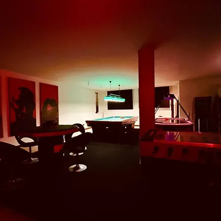 Hébergement de vacances Wow House - Ampia Con Piscina E Sala Giochi *