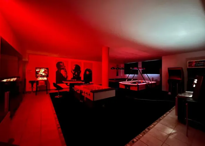 Wow House - Ampia Con Piscina E Sala Giochi